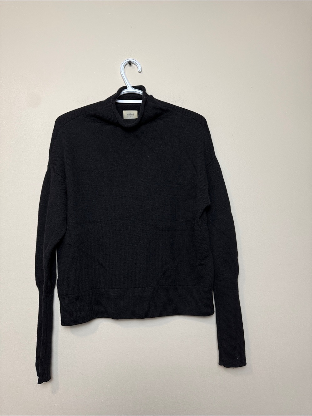 Wilfred Black Mockneck cashmere Sweater size M